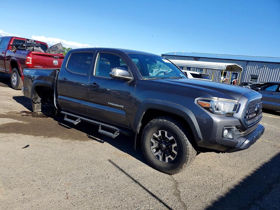 Продажа на аукционе авто 2018 Toyota Tacoma, vin: 3TMCZ5AN5JM162814, номер лота: 57179226