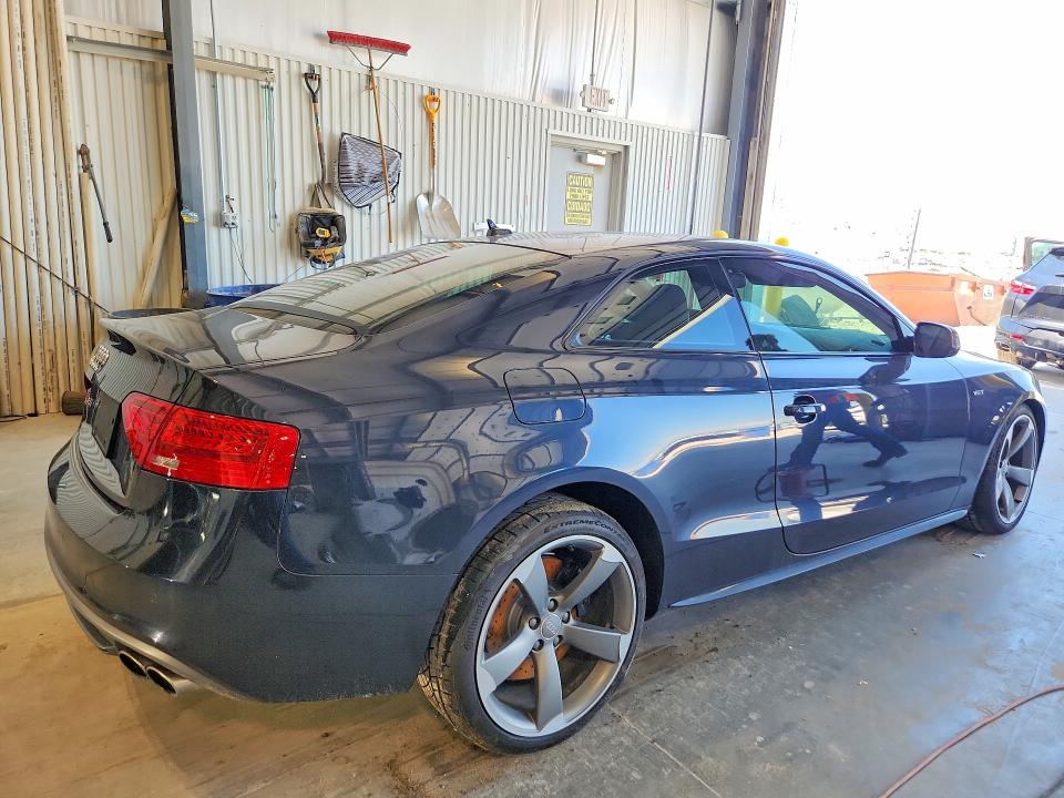 56720616 :رقم المزاد ، WAUCGAFR0EA070181 vin ، 2014 Audi S5 مزاد بيع
