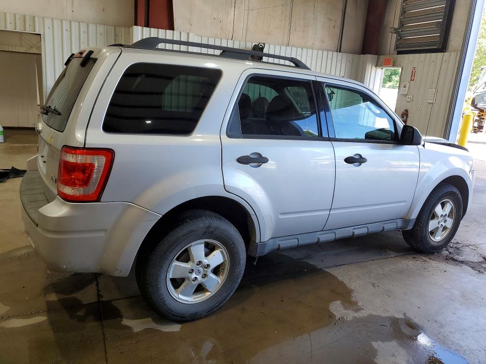 2011 Ford Escape მანქანა იყიდება აუქციონზე, vin: 1FMCU0DG2BKC05783, აუქციონის ნომერი: 57426266