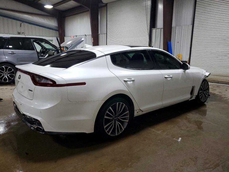 55710056 :رقم المزاد ، KNAE25LA2K6062188 vin ، 2019 Kia Stinger مزاد بيع