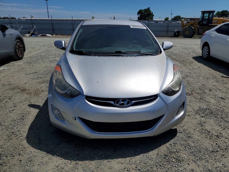 58843646 :رقم المزاد ، KMHDH4AE4DU955907 vin ، 2013 Hyundai Elantra مزاد بيع