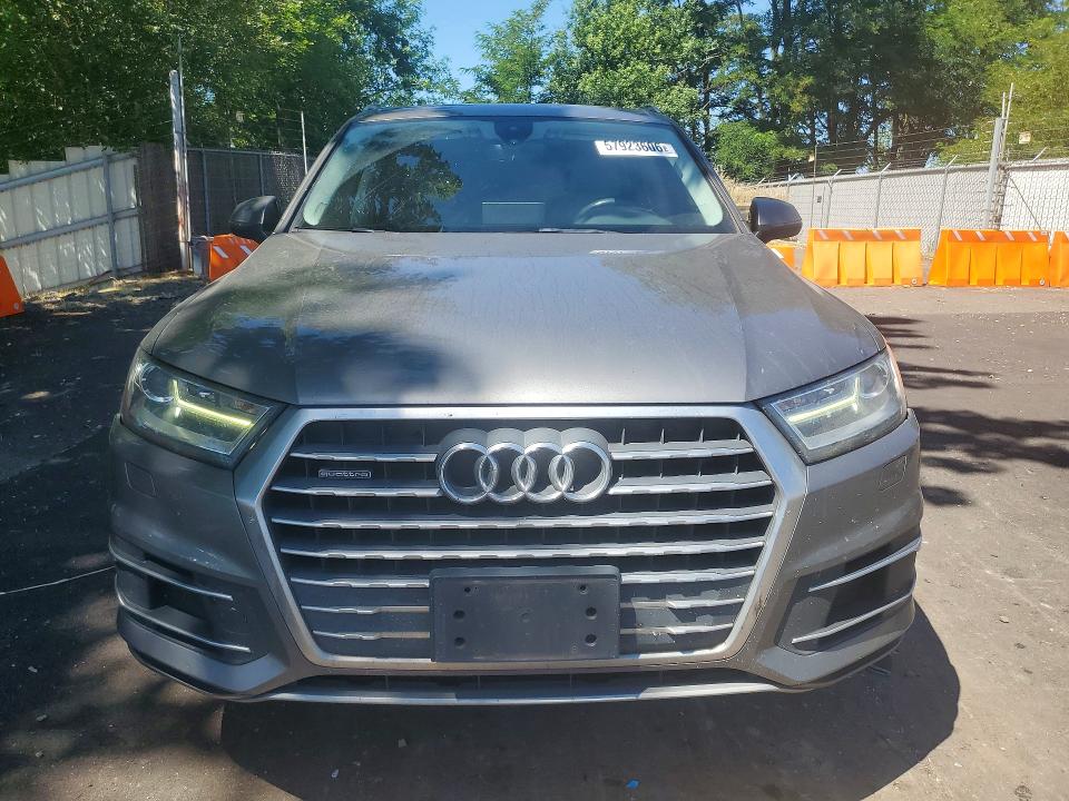 Продажа на аукционе авто 2017 Audi Q7, vin: WA1LHAF70HD046474, номер лота: 57923606