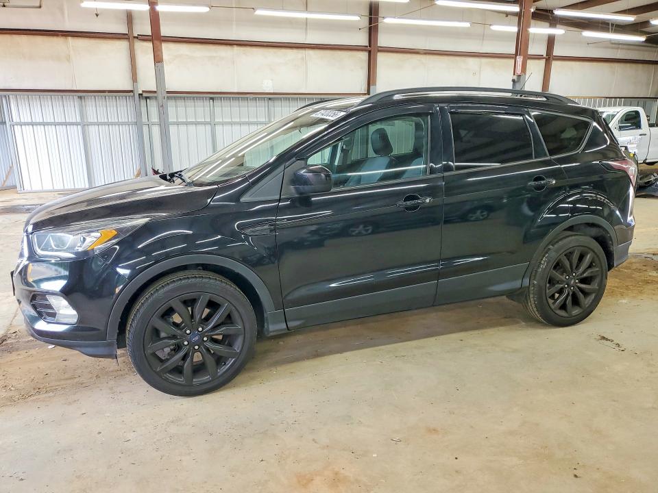 Продажа на аукционе авто 2018 Ford Escape, vin: 1FMCU9GD4JUB81494, номер лота: 57420356