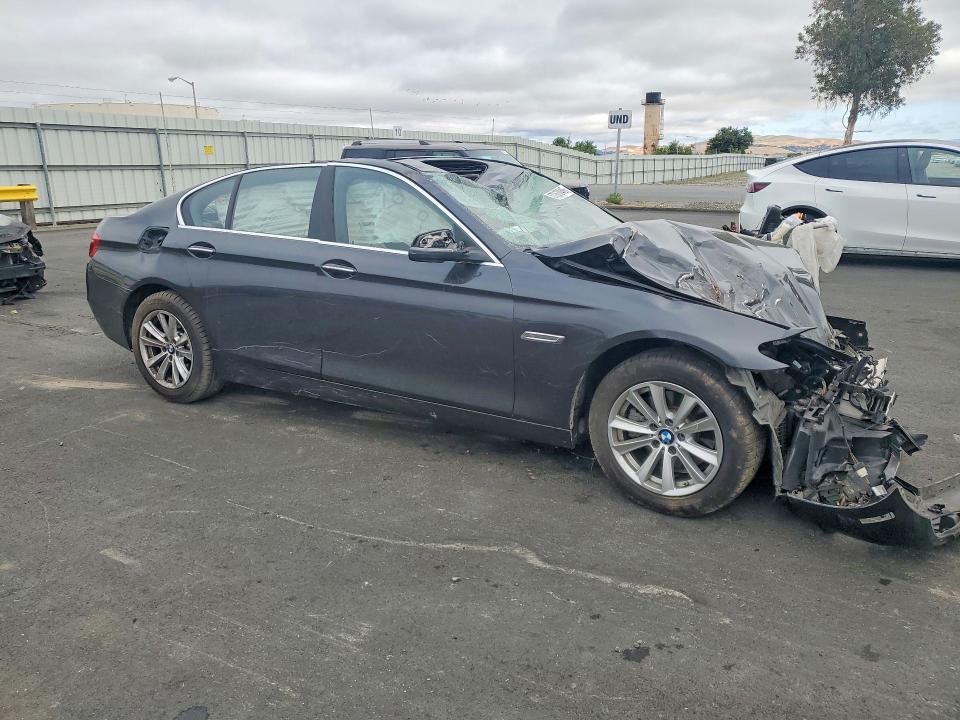 57267046 :رقم المزاد ، WBA5A5C53ED506796 vin ، 2014 Bmw 528 مزاد بيع