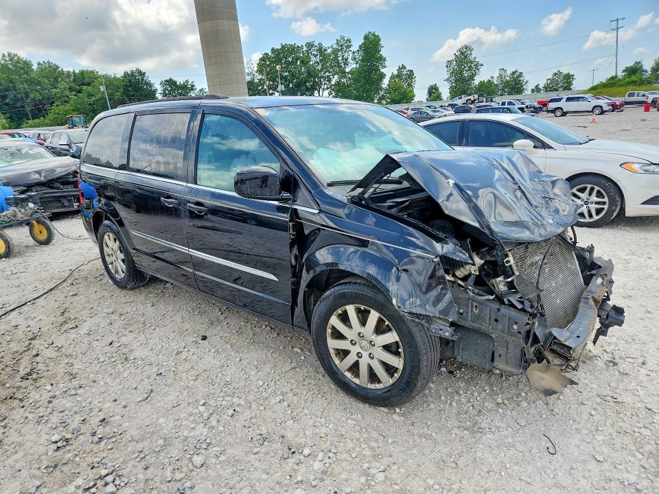 56651526 :رقم المزاد ، 2C4RC1BG9GR238024 vin ، 2016 Chrysler Town & Country مزاد بيع