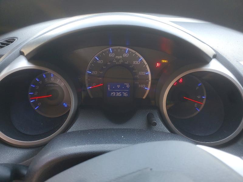 57360726 :رقم المزاد ، JHMGE8H37DC056338 vin ، 2013 Honda Fit مزاد بيع