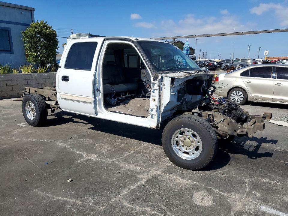 Продажа на аукционе авто 2004 Chevrolet Silverado, vin: 1GCGK23U94F143325, номер лота: 58117426