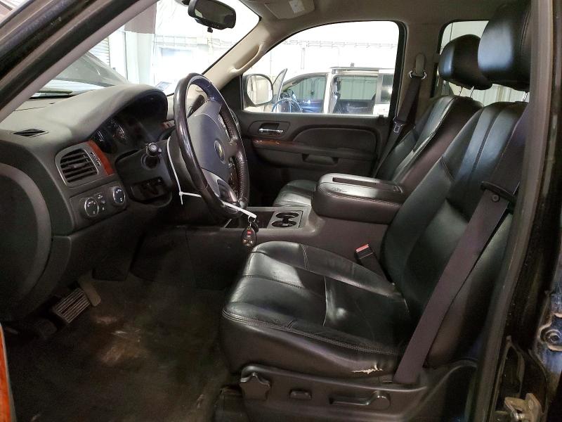 2011 Chev Suburban მანქანა იყიდება აუქციონზე, vin: 1GNSKJE33BR385653, აუქციონის ნომერი: 56816406