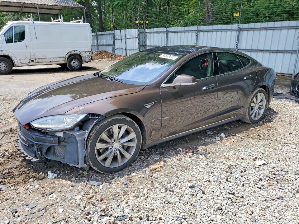 2013 Tesla Model S მანქანა იყიდება აუქციონზე, vin: 5YJSA1CN0DFP22496, აუქციონის ნომერი: 57563546