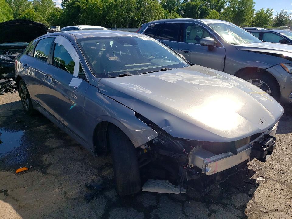 57212016 :رقم المزاد ، 5XXG14J2XMG015290 vin ، 2021 Kia K5 مزاد بيع