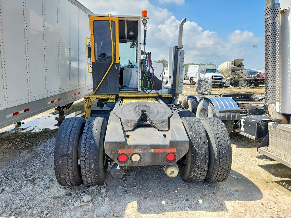 57221496 :رقم المزاد ، 324440 vin ، 2010 Kalmar Construction Equipment مزاد بيع