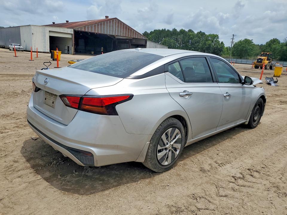 Продажа на аукционе авто 2019 Nissan Altima, vin: 1N4BL4BVXKN323967, номер лота: 55828036