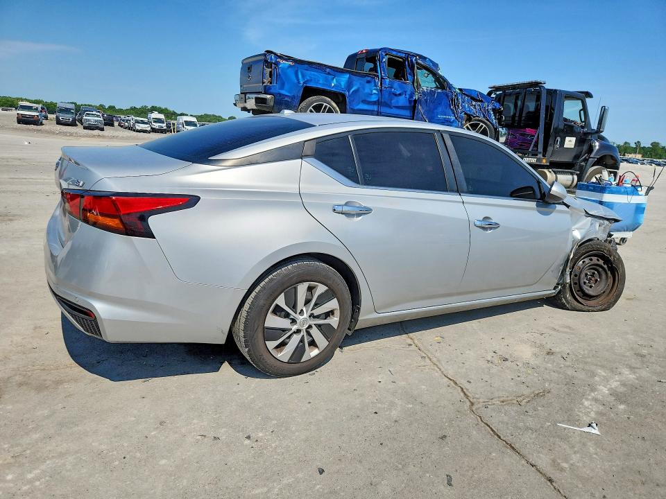 Продажа на аукционе авто 2021 Nissan Altima, vin: 1N4BL4DV9MN363666, номер лота: 55567566