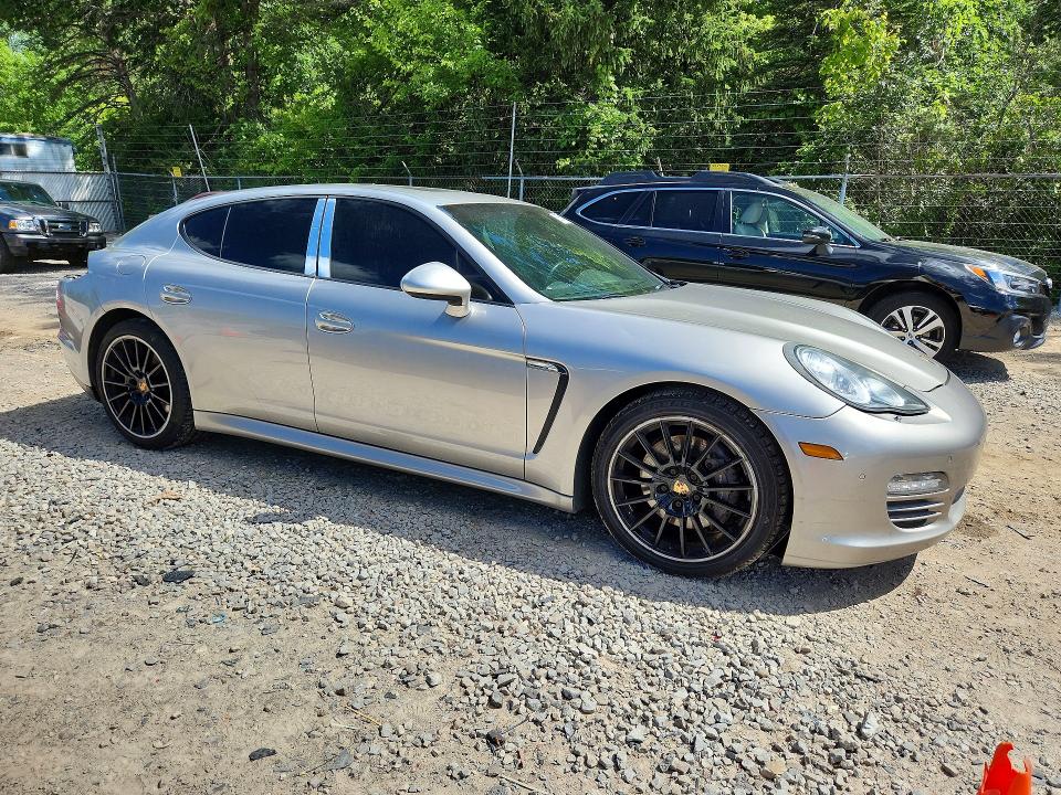 57504256 :رقم المزاد ، WP0AA2A72CL018852 vin ، 2012 Porsche Panemara 4 مزاد بيع