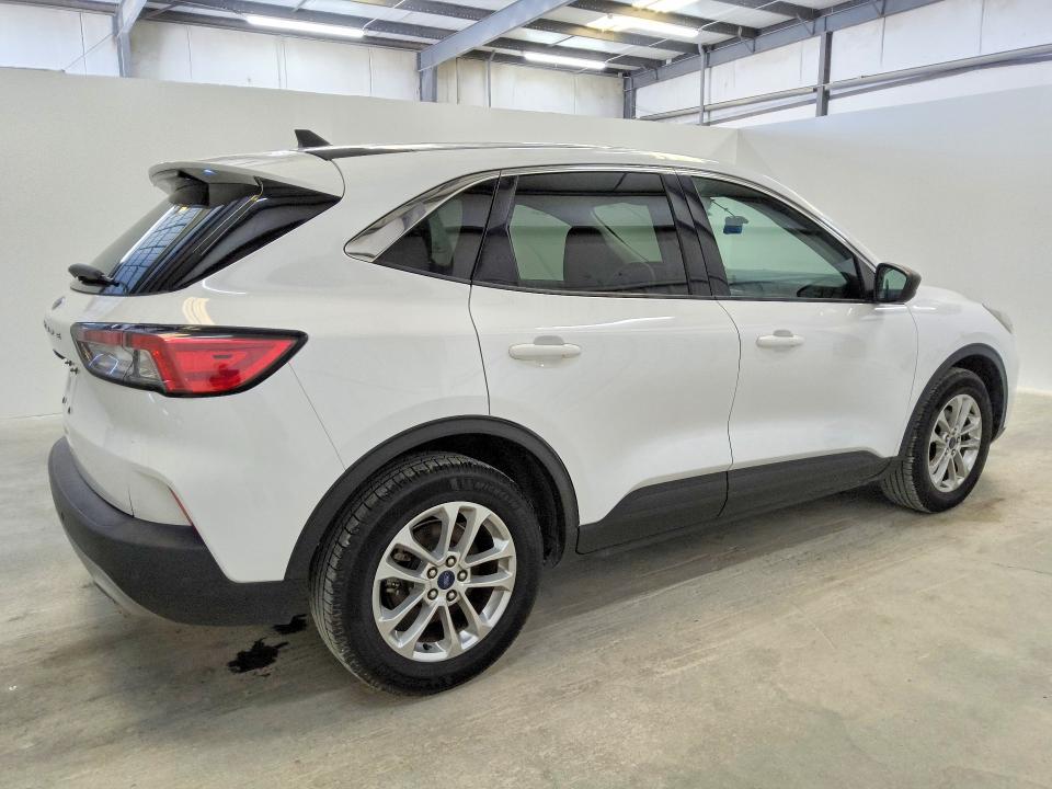 Продажа на аукционе авто 2022 Ford Escape, vin: 1FMCU0G69NUB81316, номер лота: 56693466