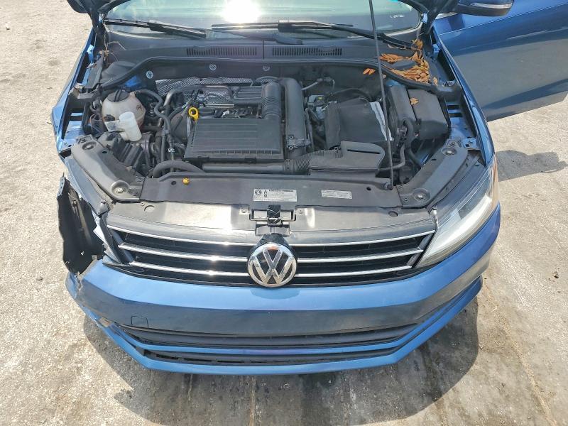 2017 Volkswagen Jetta მანქანა იყიდება აუქციონზე, vin: 3VWDB7AJ3HM410910, აუქციონის ნომერი: 55908026