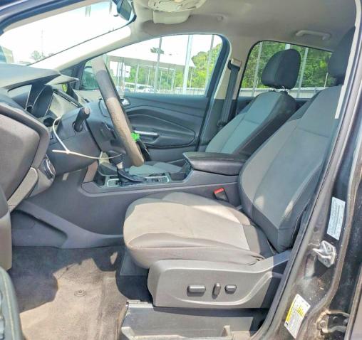 2017 Ford Escape მანქანა იყიდება აუქციონზე, vin: 1FMCU0GD2HUB72900, აუქციონის ნომერი: 55505546
