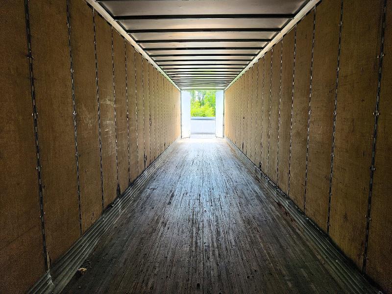 2015 Hyundai Translead Inc Trailers მანქანა იყიდება აუქციონზე, vin: 3H3V532C0FT263040, აუქციონის ნომერი: 57410946
