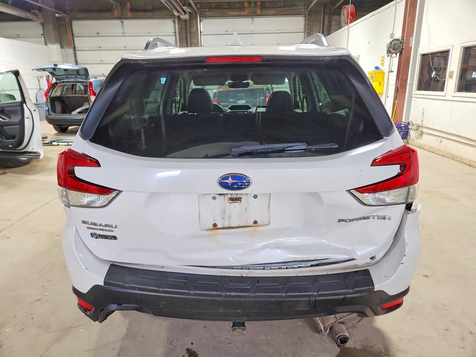 57301646 :رقم المزاد ، JF2SKAUC6MH408833 vin ، 2021 Subaru Forester مزاد بيع