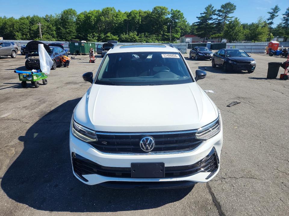 2024 Volkswagen Tiguan მანქანა იყიდება აუქციონზე, vin: 3VV8B7AX2RM212198, აუქციონის ნომერი: 57496856