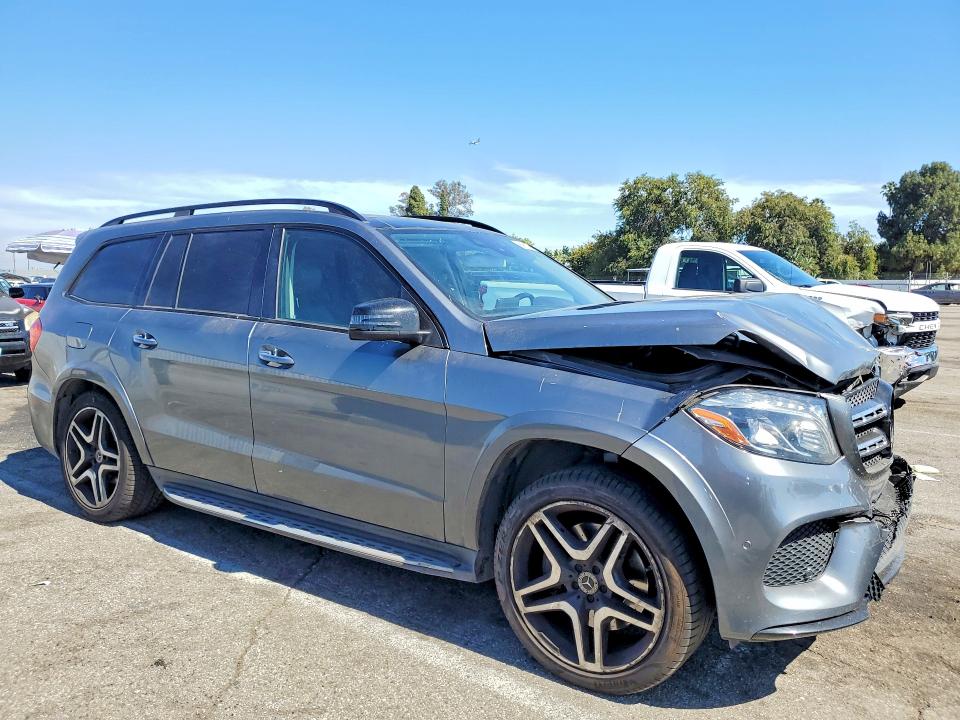 56951246 :رقم المزاد ، 4JGDF7DE5JB138293 vin ، 2018 Mercedes-benz Gls مزاد بيع
