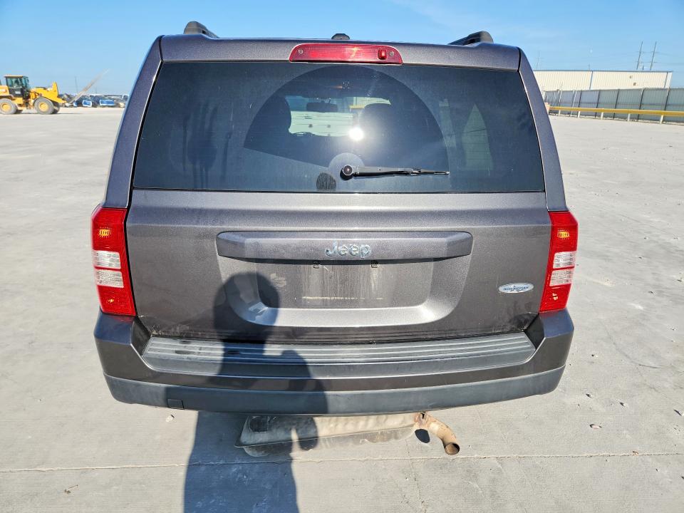 2015 Jeep Patriot მანქანა იყიდება აუქციონზე, vin: 1C4NJPFA5FD220750, აუქციონის ნომერი: 55846036