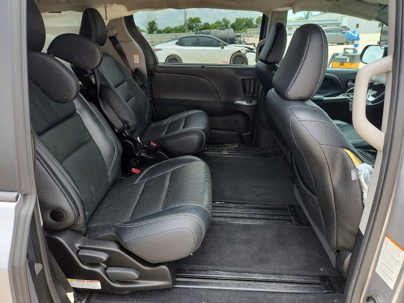 Продажа на аукционе авто 2017 Toyota Sienna, vin: 5TDXZ3DC6HS827603, номер лота: 55766826