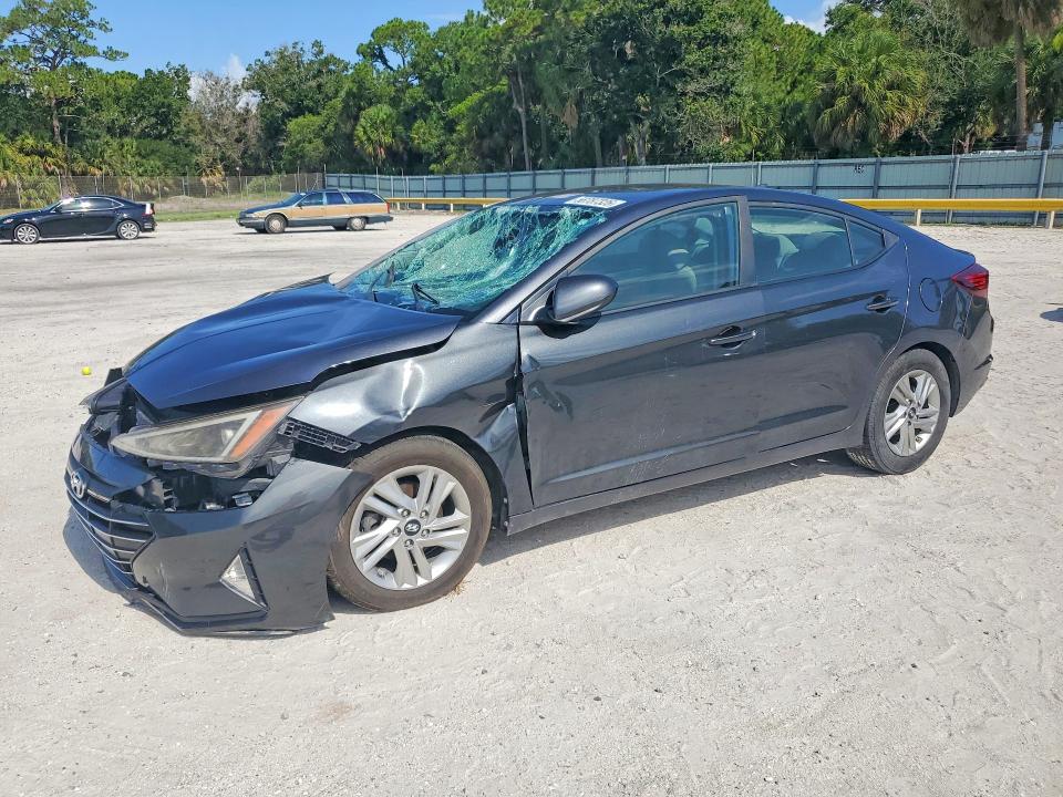 2020 Hyundai Elantra მანქანა იყიდება აუქციონზე, vin: 5NPD84LF6LH555883, აუქციონის ნომერი: 58787326