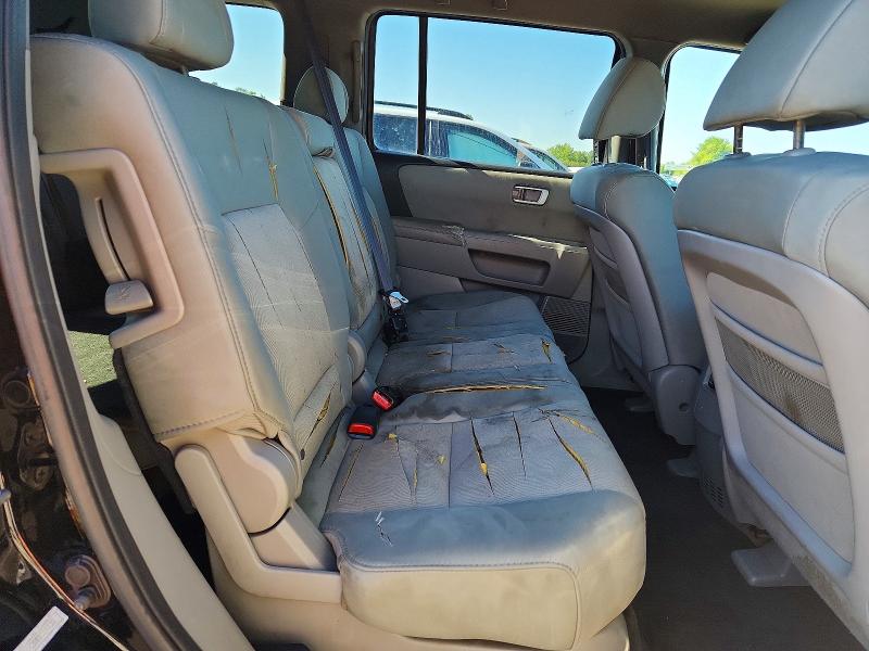 58588086 :رقم المزاد ، 5FNYF4H20BB014435 vin ، 2011 Honda Pilot مزاد بيع