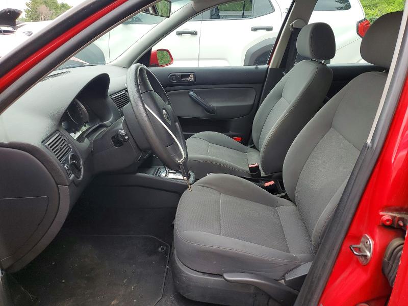 55693706 :رقم المزاد ، 9BWEL4BE8A4003600 vin ، 2010 Volkswagen City Golf مزاد بيع