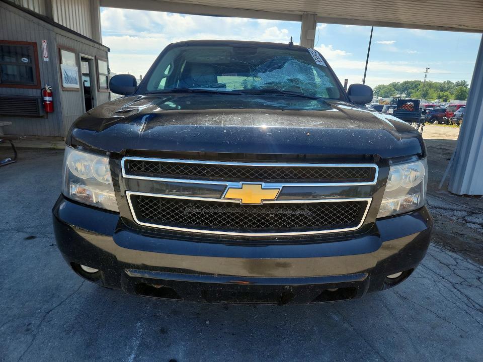 58356426 :رقم المزاد ، 1GNSKJE70ER131292 vin ، 2014 Chevrolet Suburban مزاد بيع