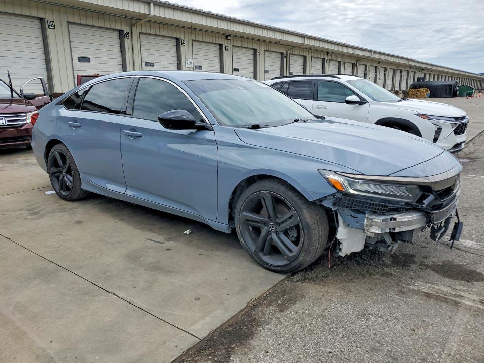 57490096 :رقم المزاد ، 1HGCV1F37NA108320 vin ، 2022 Honda Accord مزاد بيع