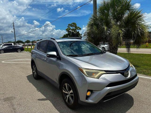 2017 Toyota Rav4 მანქანა იყიდება აუქციონზე, vin: 2T3WFREV3HW376992, აუქციონის ნომერი: 55982446