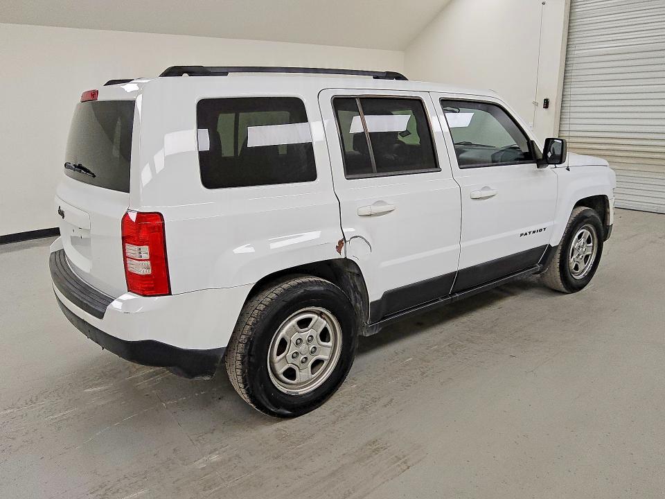58641376 :رقم المزاد ، 1C4NJPBB1FD264405 vin ، 2015 Jeep Patriot مزاد بيع