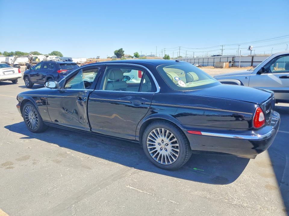 2006 Jaguar Vandenplas მანქანა იყიდება აუქციონზე, vin: SAJWA82B56SH11196, აუქციონის ნომერი: 57055046
