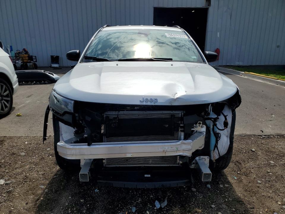57432036 :رقم المزاد ، 3C4NJDBN4ST598005 vin ، 2025 Jeep Compass مزاد بيع