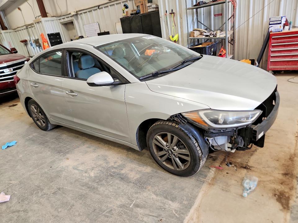 54910176 :رقم المزاد ، 5NPD84LF0HH114449 vin ، 2017 Hyundai Elantra مزاد بيع