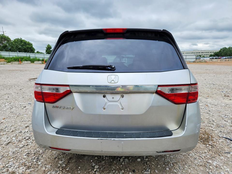 58226526 :رقم المزاد ، 5FNRL5H24BB090954 vin ، 2011 Honda Odyssey مزاد بيع