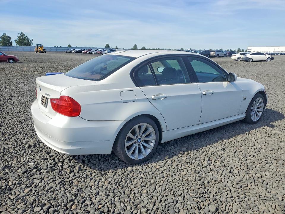2011 Bmw 328 მანქანა იყიდება აუქციონზე, vin: WBAPK5G59BNN24385, აუქციონის ნომერი: 58390456