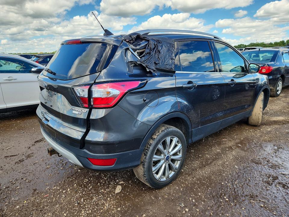 2018 Ford Escape მანქანა იყიდება აუქციონზე, vin: 1FMCU9J95JUD34890, აუქციონის ნომერი: 57895066