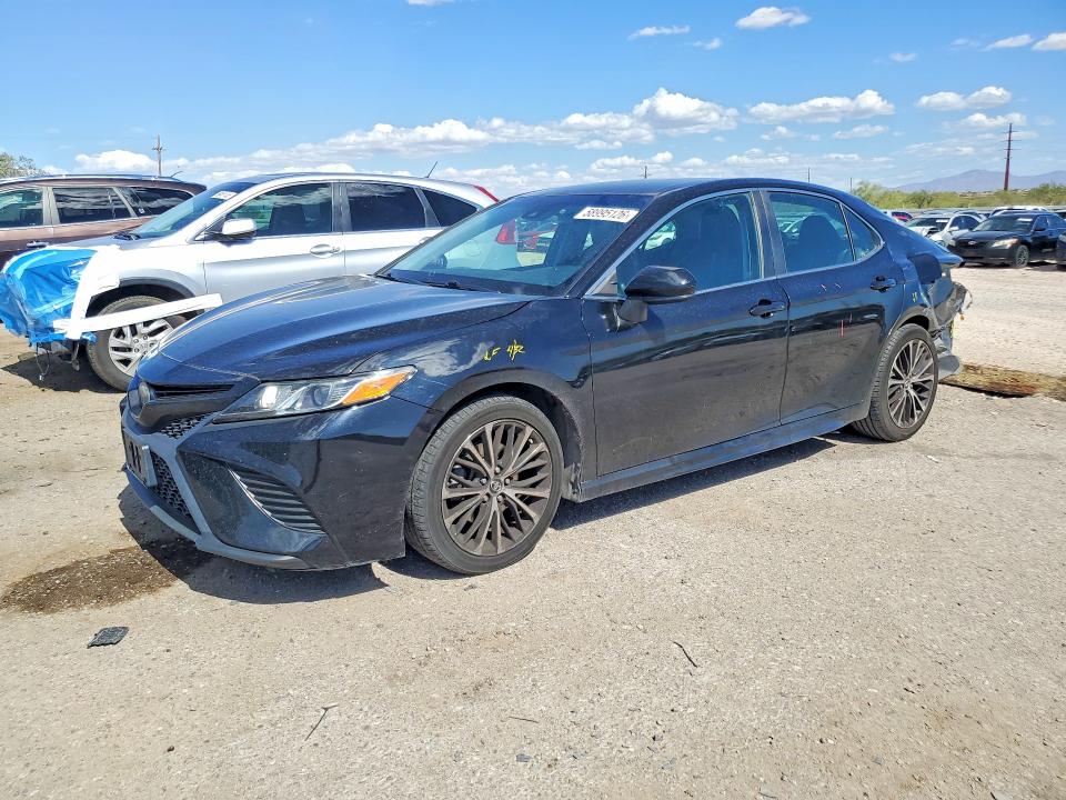 58995126 :رقم المزاد ، 4T1B11HK8JU048644 vin ، 2018 Toyota Camry مزاد بيع