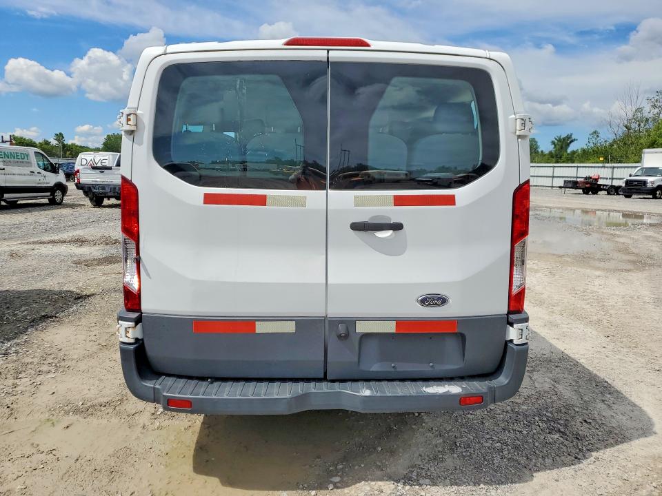 57882426 :رقم المزاد ، 1FBZX2ZM9HKA55765 vin ، 2017 Ford Transit مزاد بيع