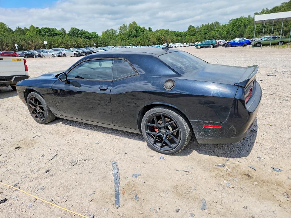 56315186 :رقم المزاد ، 2C3CDZBG3FH701544 vin ، 2015 Dodge Challenger مزاد بيع