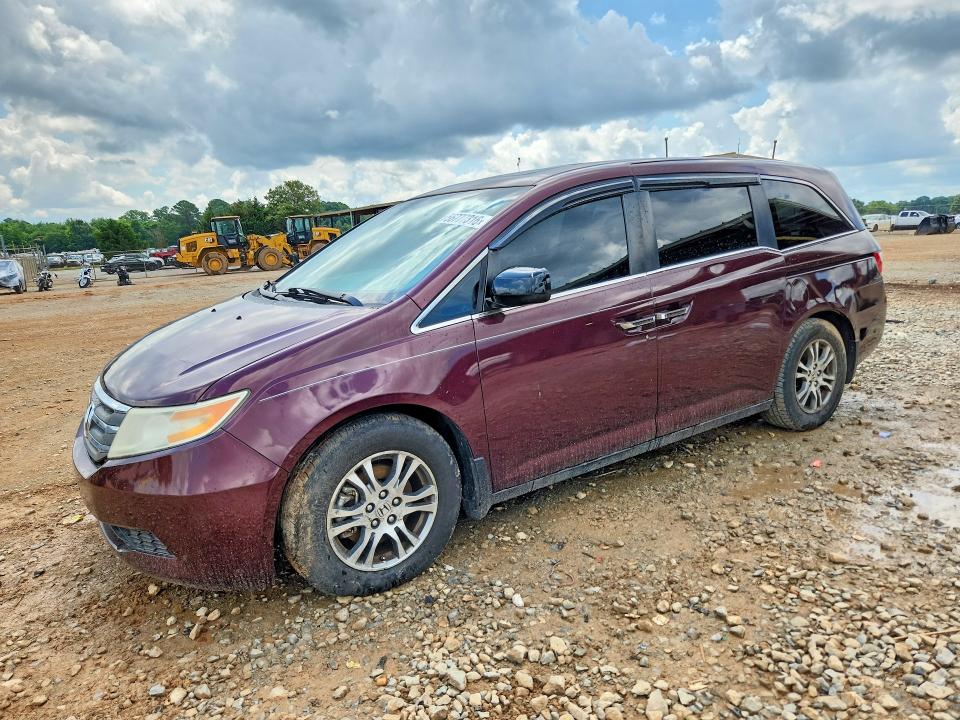 56777316 :رقم المزاد ، 5FNRL5H66DB059548 vin ، 2013 Honda Odyssey مزاد بيع