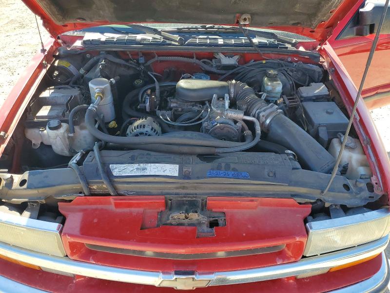 58330716 :رقم المزاد ، 1GCDT13WX2K107336 vin ، 2002 Chevrolet S Truck مزاد بيع
