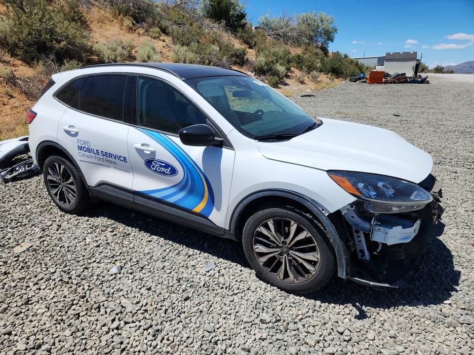 Продаж на аукціоні авто 2022 Ford Escape, vin: 1FMCU9G67NUB63000, номер лоту: 49177216