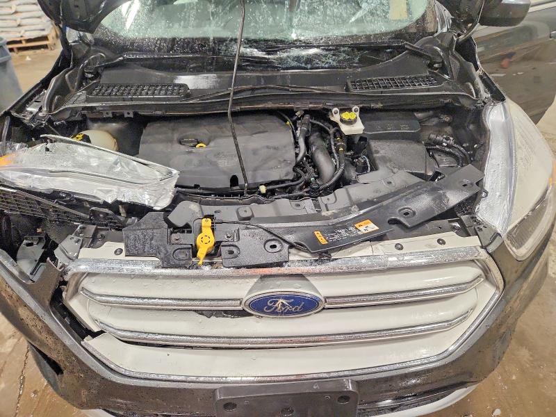 58077786 :رقم المزاد ، 1FMCU9GD5JUD21598 vin ، 2018 Ford Escape مزاد بيع