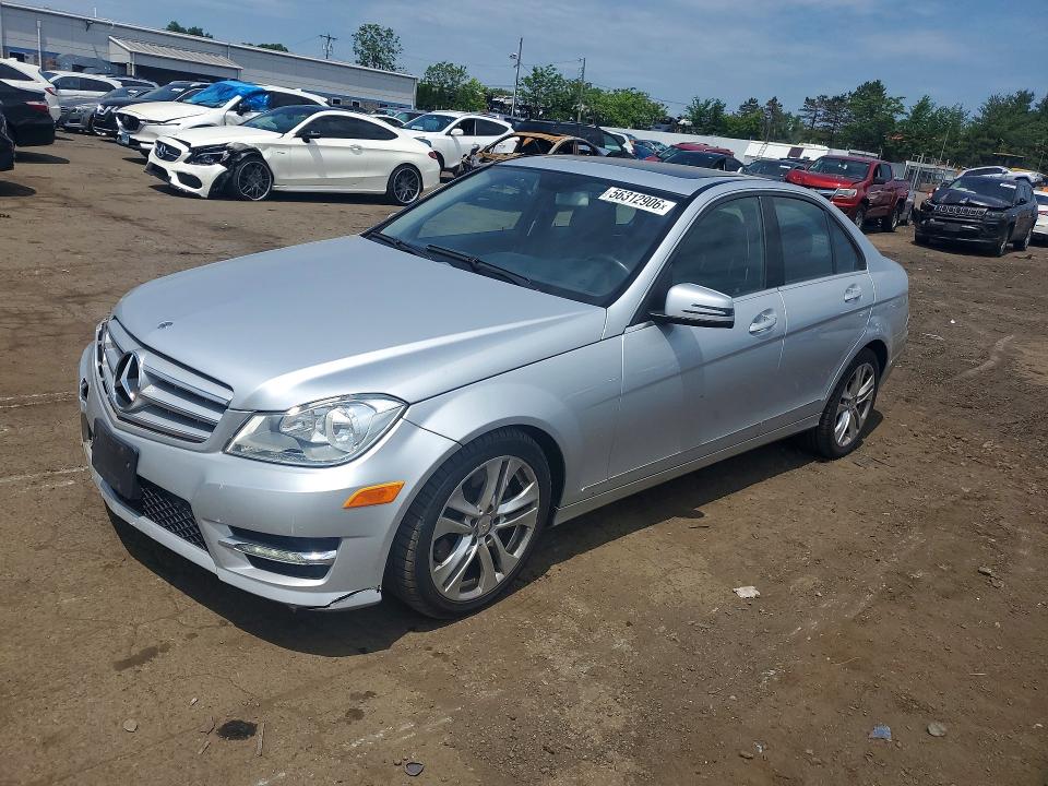 Продажа на аукционе авто 2013 Mercedes-benz C, vin: WDDGF8AB9DR246337, номер лота: 56312906