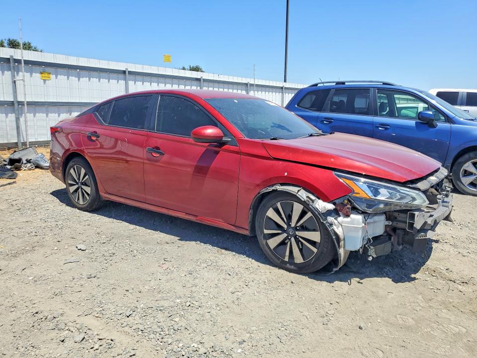 Продажа на аукционе авто 2022 Nissan Altima, vin: 1N4BL4DV5NN317480, номер лота: 85981545