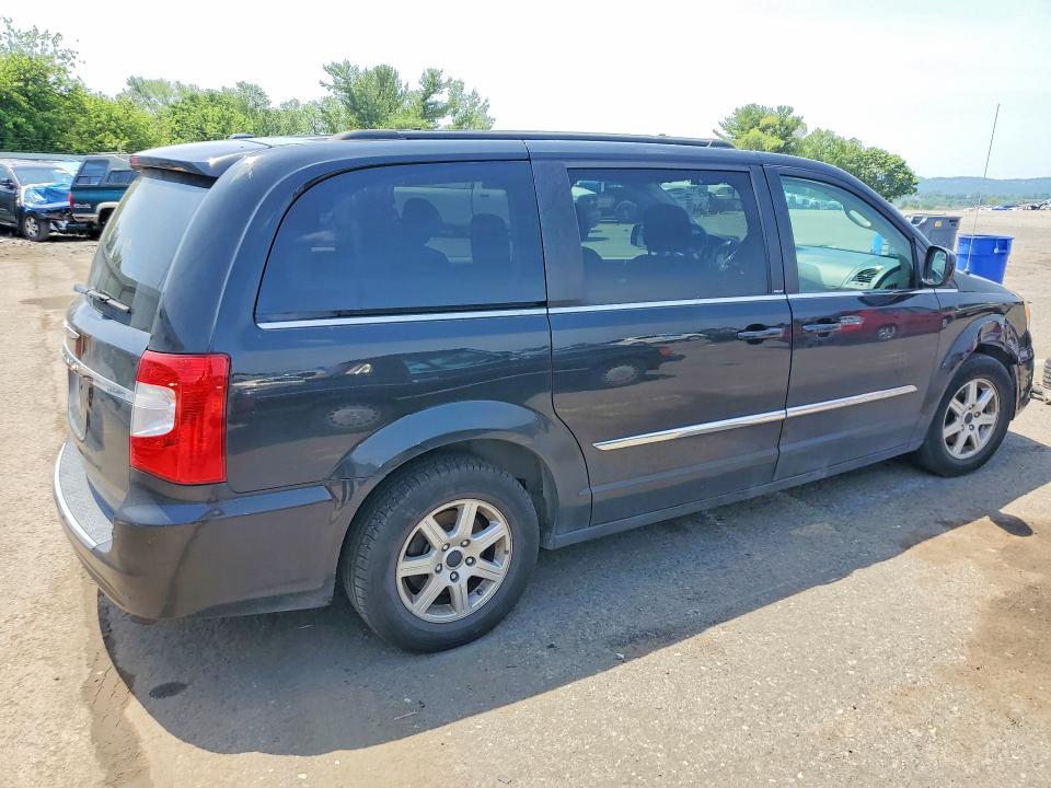 59228796 :رقم المزاد ، 2A4RR5DG1BR708651 vin ، 2011 Chrysler Town & Country مزاد بيع